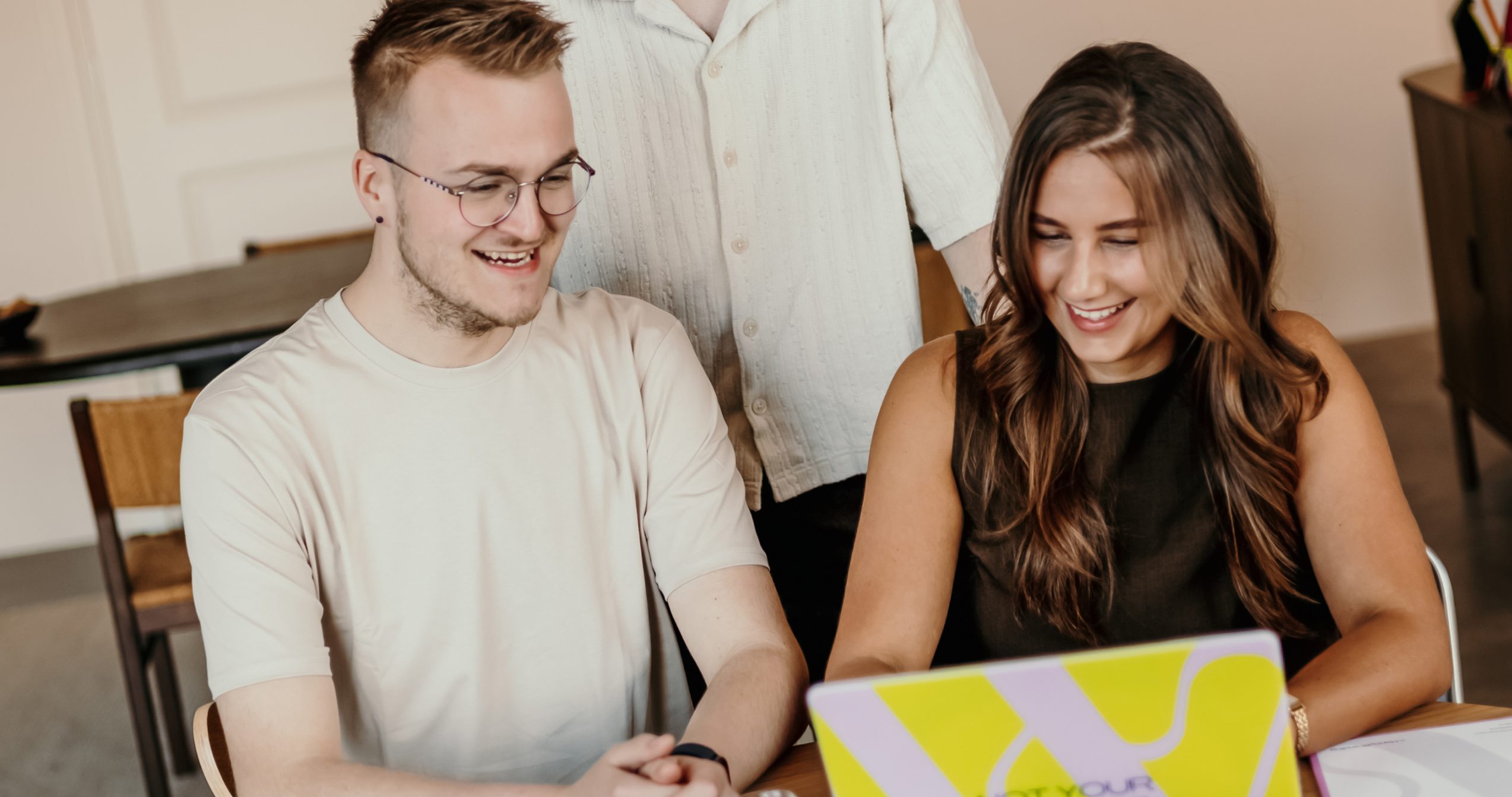 Websites_Hero_MV Webdevelopers Modern visuals